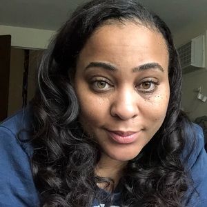 Meet your Posher, Janine